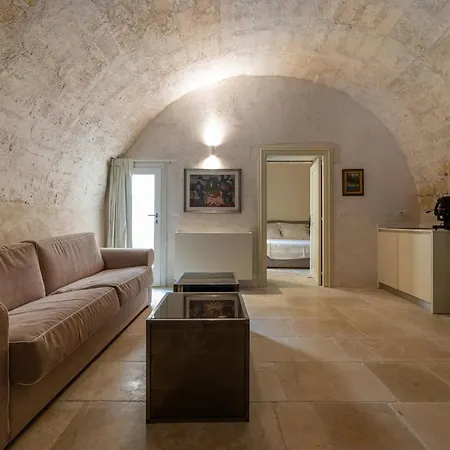 Lu Leccio, Wellness Loft אכסניה לצ'ה